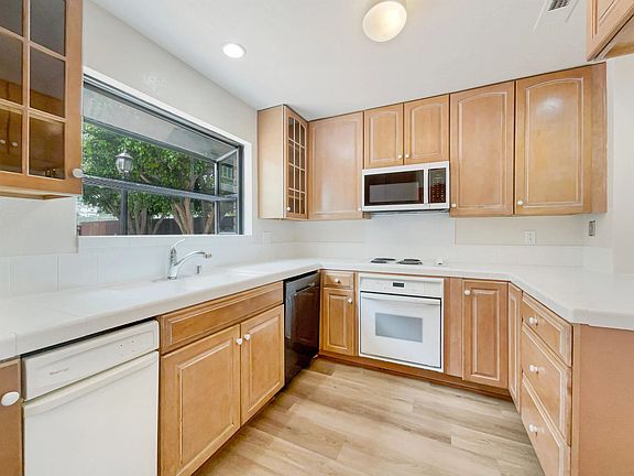 3rd image of 3118 Canon St APT 1