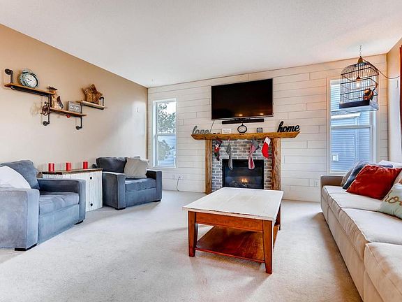 4th image of 6853 67th St NE