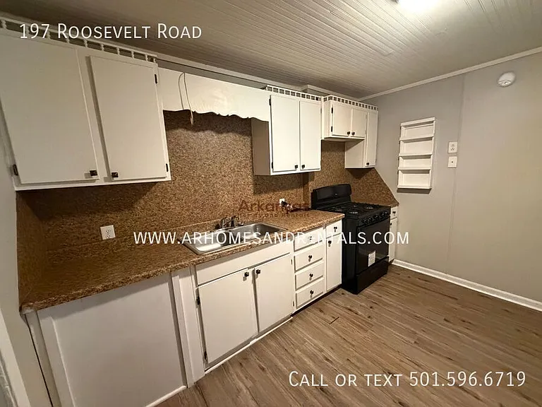 197 Roosevelt Rd — Photo 4
