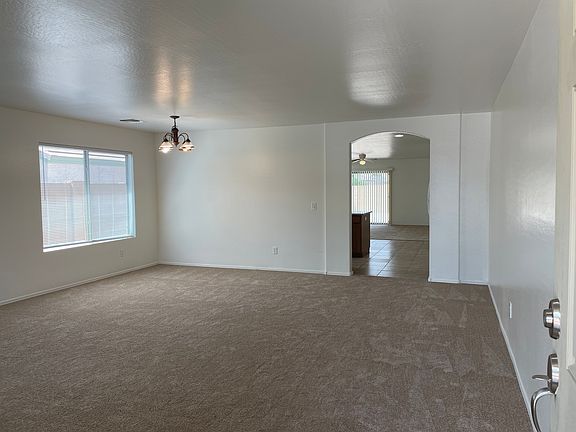 4th image of 25318 W Park Ave