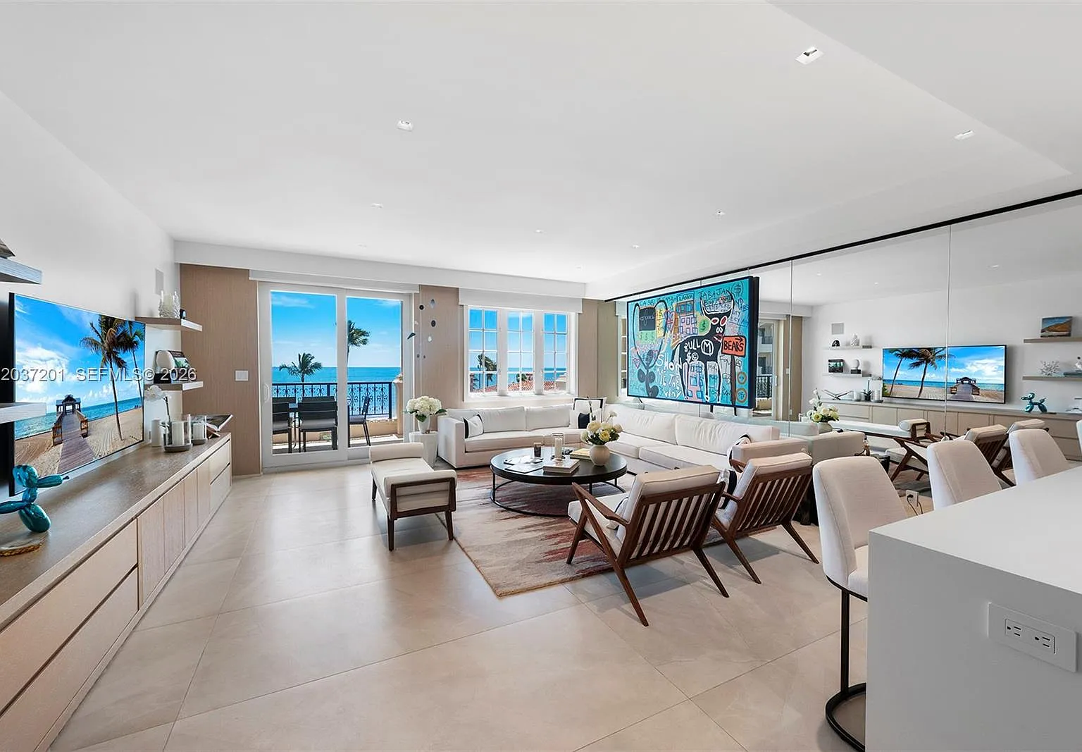 Seaside Condo — Photo 2