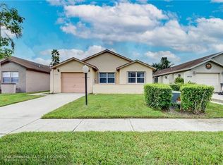 9024 Pine Springs Dr, Boca Raton, FL 33428