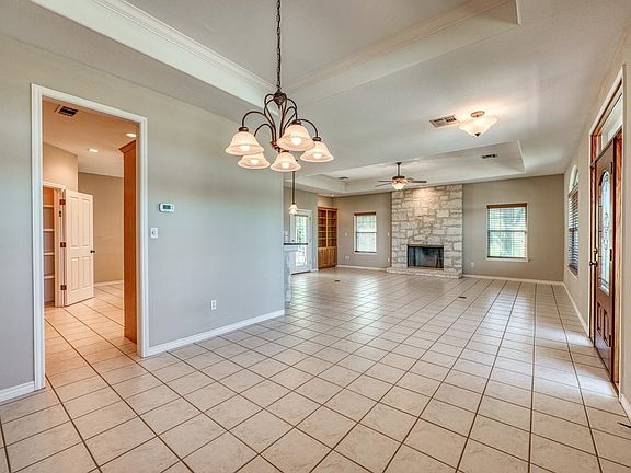 2nd image of 211 Gateway Parkway