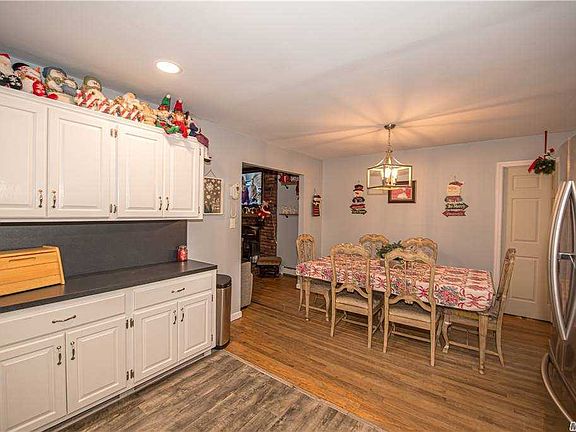 4th image of 88 Woodland Dr