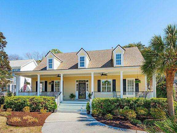 4th image of 1425 Lagoon Park Cir