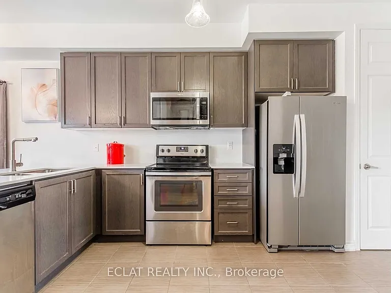 82 Bradbury Rd — Photo 5
