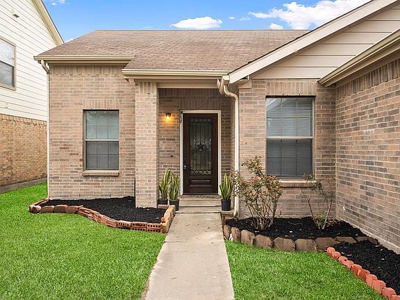 4th image of 15506 Hensen Creek Dr