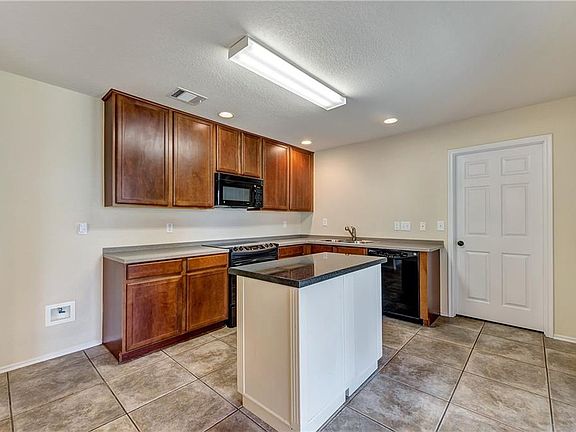 5th image of 732 Partridge Dr