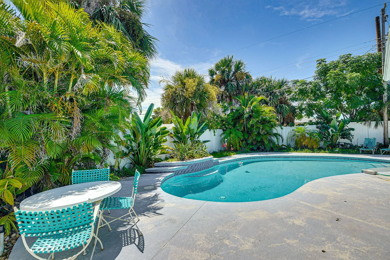 3 bed, 2.0 bath, 1614 sqft, $3,612 — Photo 4