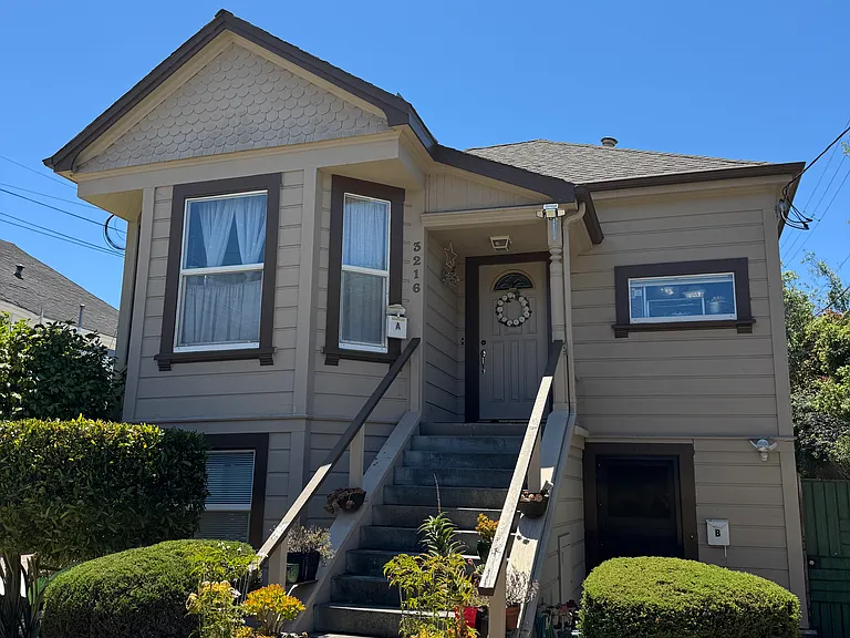 3216 Briggs Ave #B — Photo 1