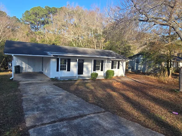 213 Meadowbrook Dr, Enterprise, AL 36330