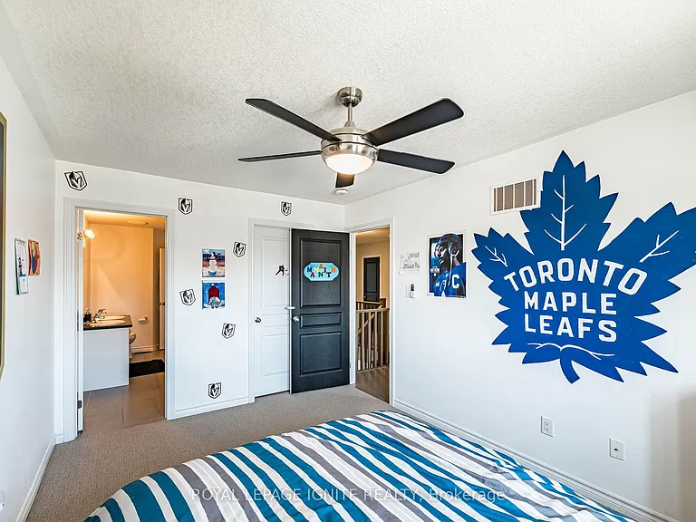 18 Monkton Cir — Photo 33