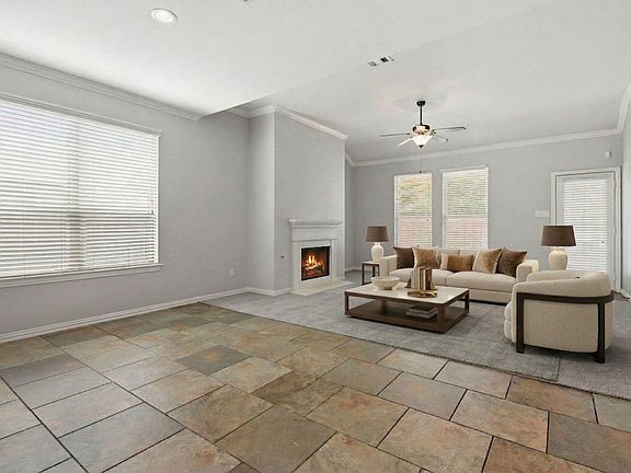 4th image of 7 Maple Mill Ct