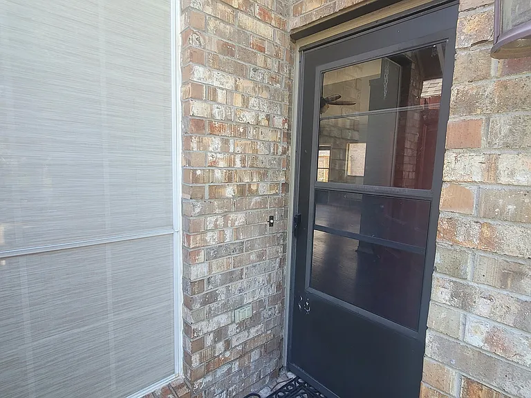 8432 Grand Canyon Dr — Photo 16