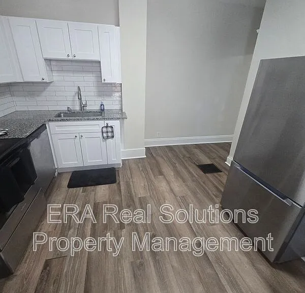 1531 Richmond Ave — Photo 13