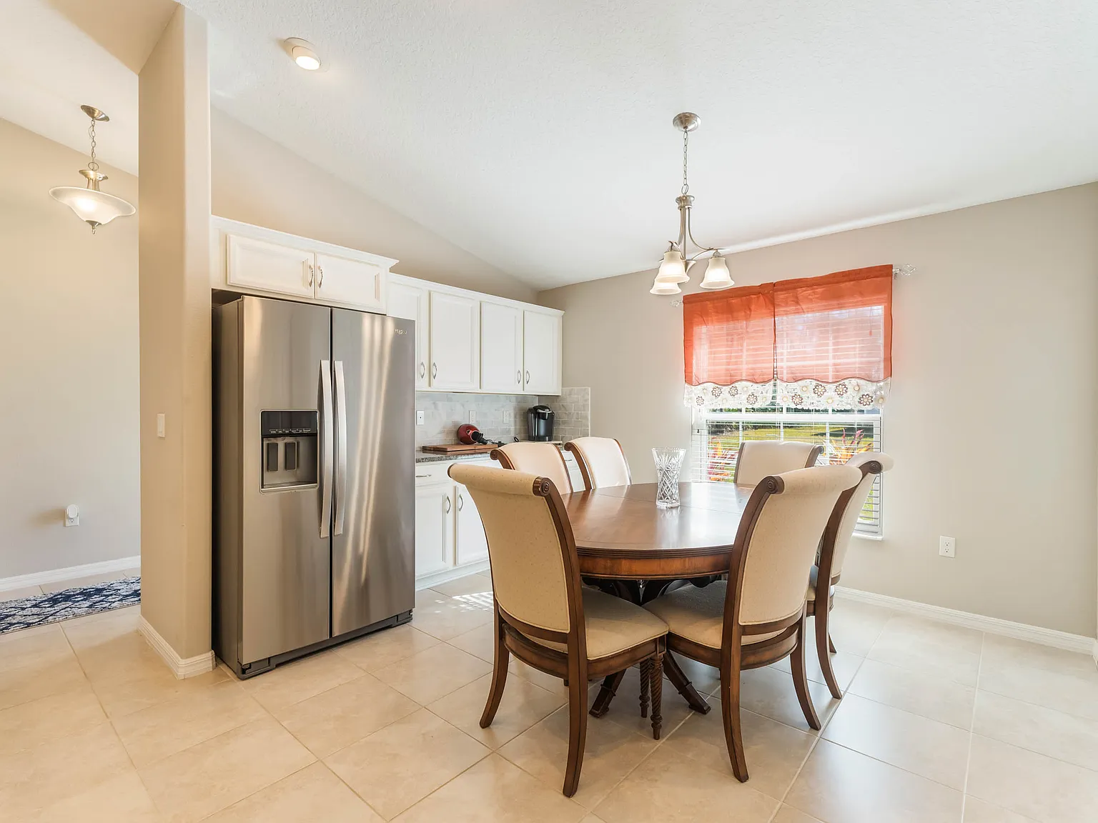 4 bed, 1891 sqft, $799 — Photo 4