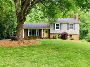 6119 Colchester Pl, Charlotte, NC 28210