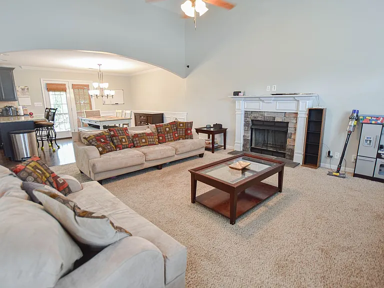 3702 Windmill Ct — Photo 5