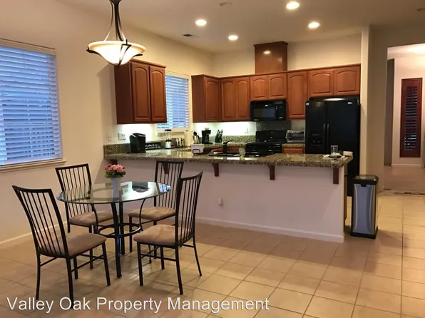 9405 California Oak Cir, Patterson, CA 95363