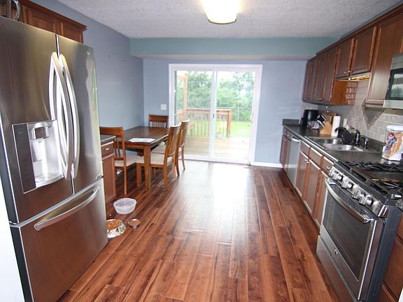2nd image of 307 E Lamphere Dr