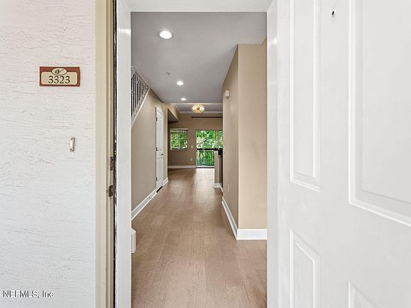 4th image of 9745 TOUCHTON Road #3323