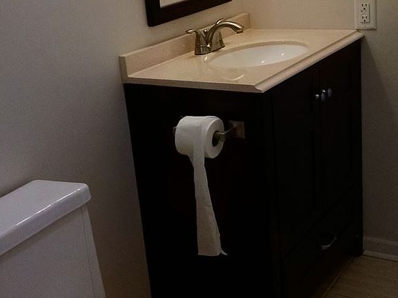 4th image of 4311 Centennial Ct APT 08