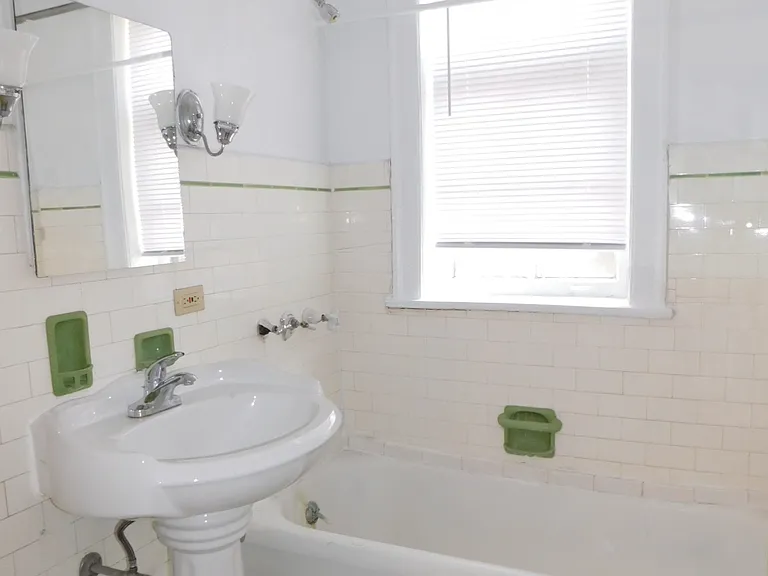 909 Elmwood Ave #12 — Photo 6