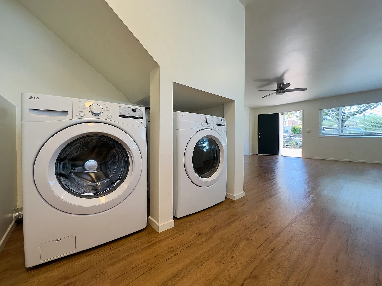 44 Ocean View Ave — Photo 3