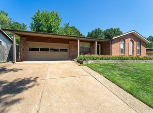 753 Rockridge Dr, Ballwin, MO