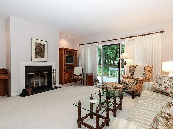 5th image of 9 Muirfield Ln