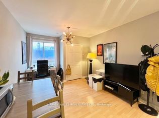 409 College St #5, Toronto, ON M5T1T1