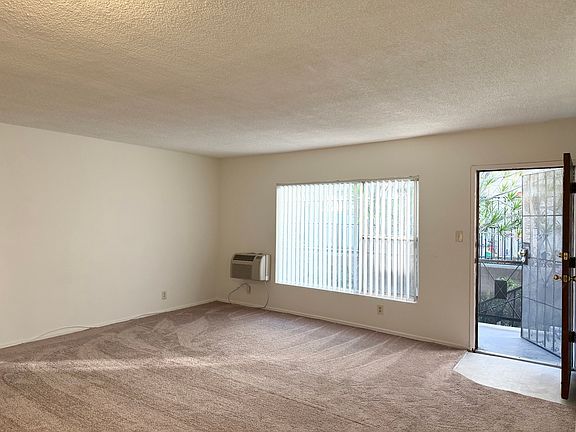 4th image of 5726 W Virginia Ave #4