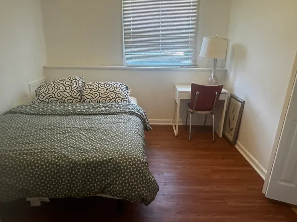 9 Olivia Ct #B, Middle River, MD 21220