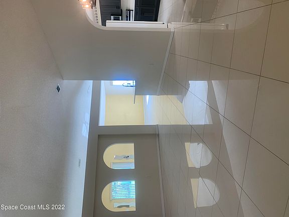 4th image of 1169 White Oak Cir
