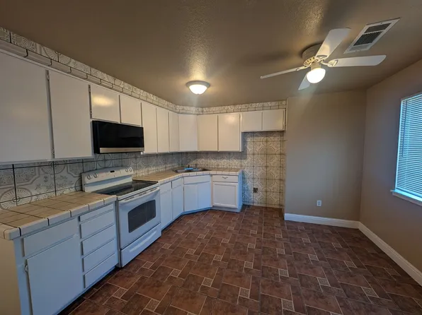 930 E Linwood Ave, Turlock, CA 95380