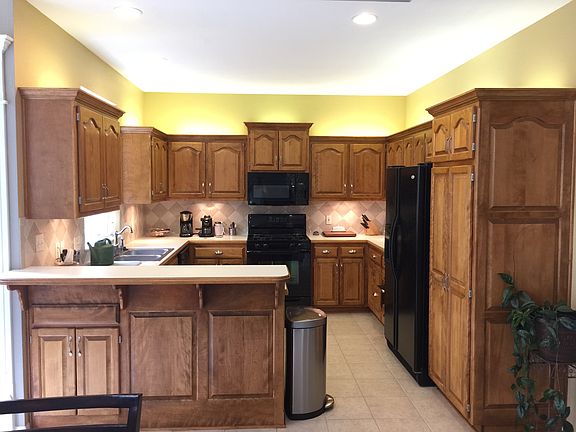 5th image of 4406 Kensington Dr