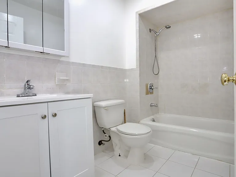 6207 Newkirk Ave #2 — Photo 25