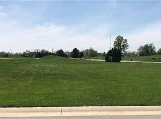 2835 E Prestwick Rd, Winona Lake, IN 46590