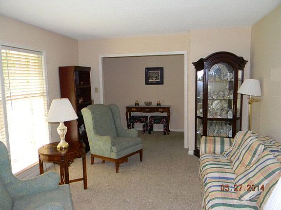 2nd image of 2117 Pinecliff Dr