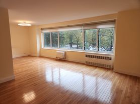 392 Central Park W