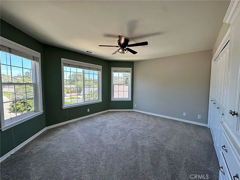 604 Village Ct — Photo 25