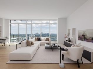 2181 Madison Ave #Penthouse 2, Burnaby, BC V5C 0N4