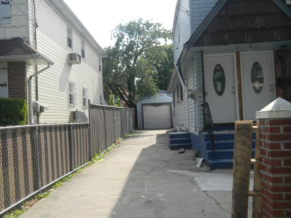 2nd image of 11514 145th St