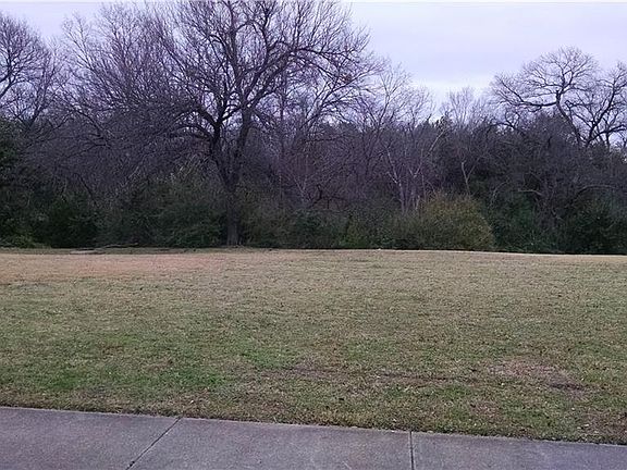 4th image of 218 Rolling Hills Pl