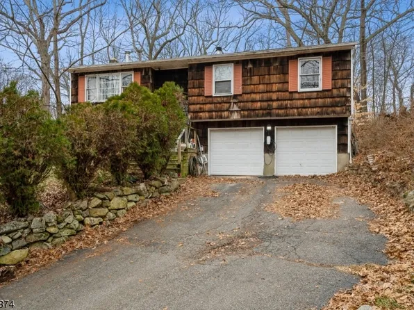 9 Crestview Ln, Vernon Twp., NJ 07419