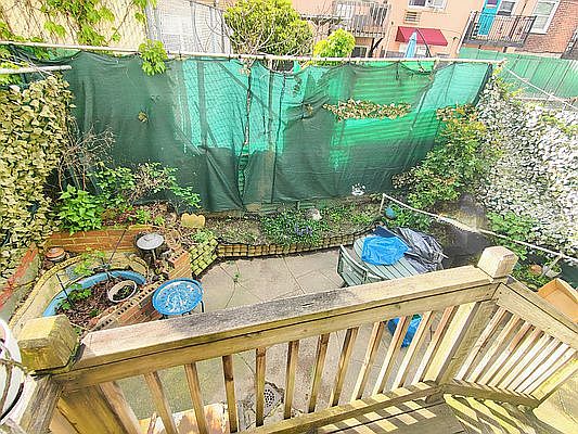 4th image of 25-40 32nd St #1