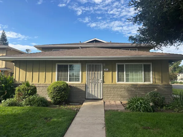 411 W Santa Ana Ave APT 1, Clovis, CA 93612