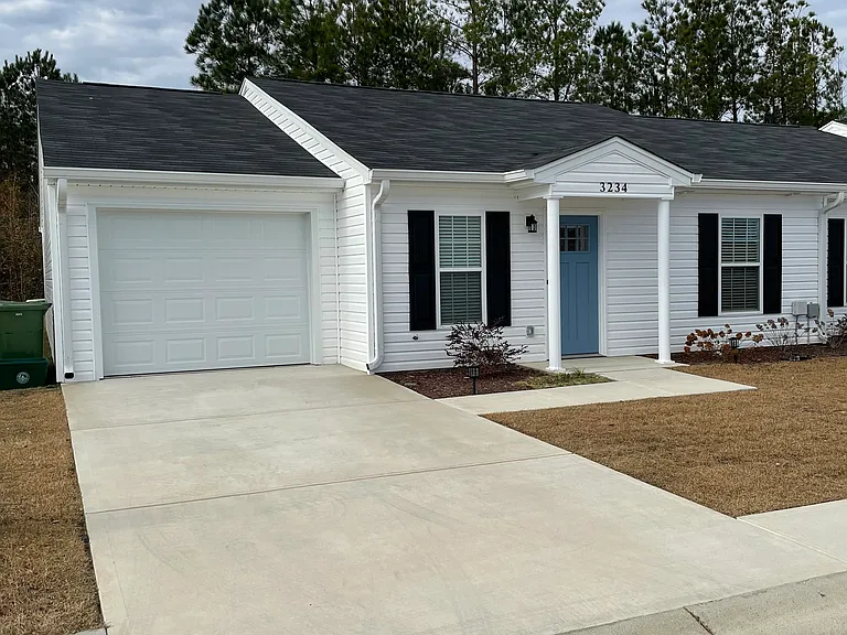 3234 Pleasant Valley Cir — Photo 1