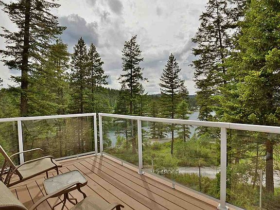 2nd image of 46762 Larson Beach Rd