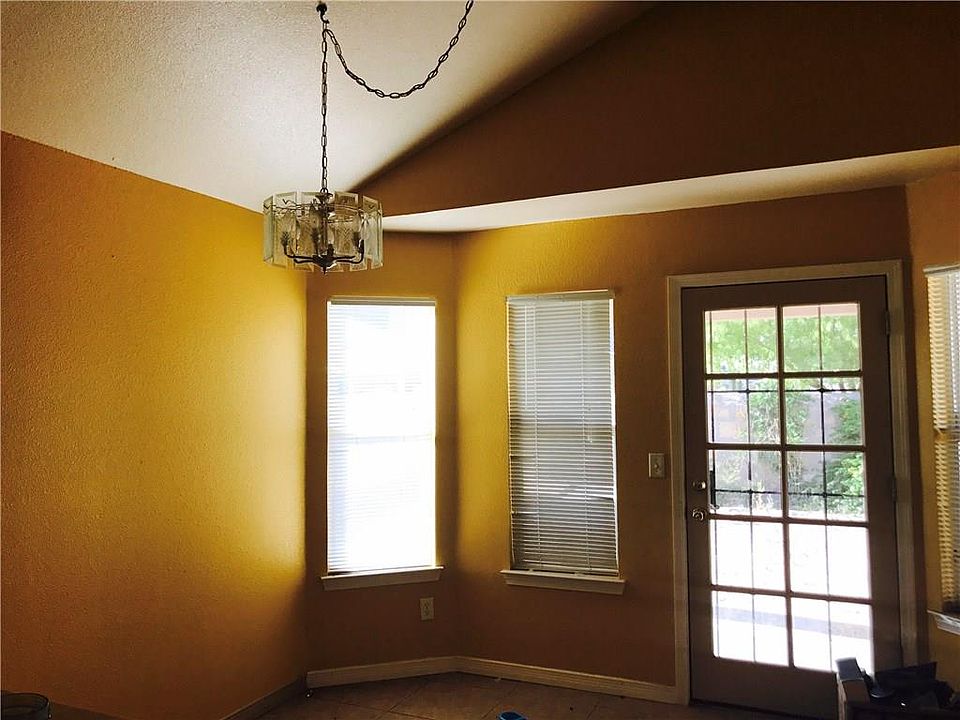 2nd image of 717 Paseo Sereno Dr